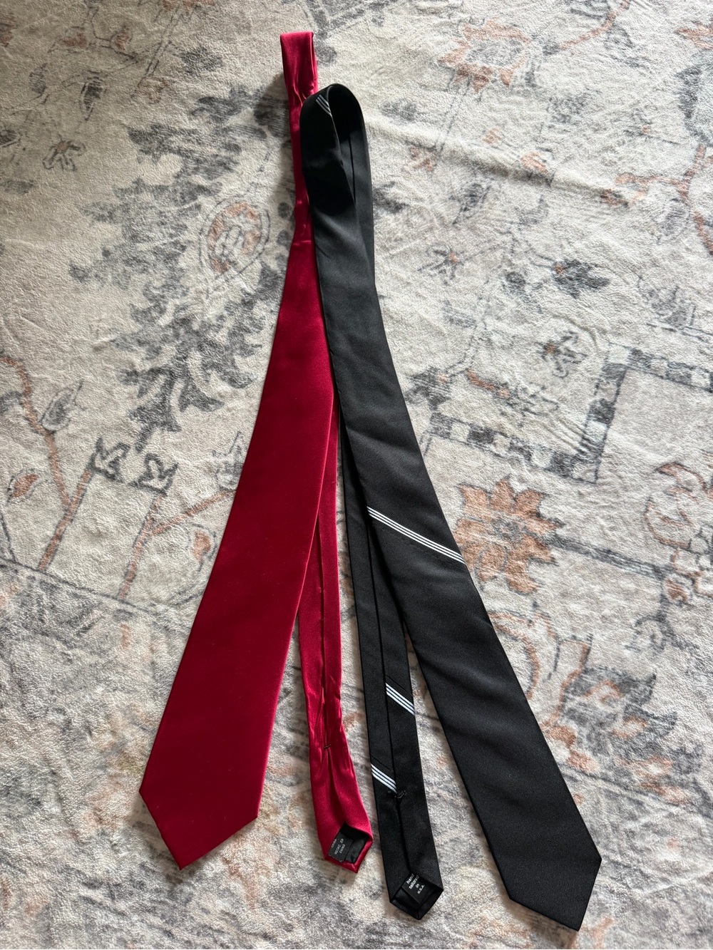 Lot of 2 Men's Neckties Arrow Red Satin & Murano Black Thin Stripe USA